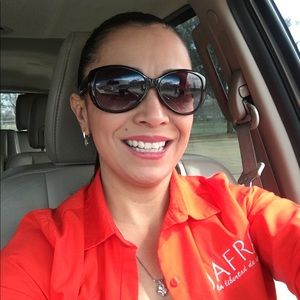 Meet your Posher, Fatima